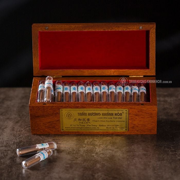 Fortune Oud Incense for enjoy (5 cm - 60 stick - 35 minutes) 172365