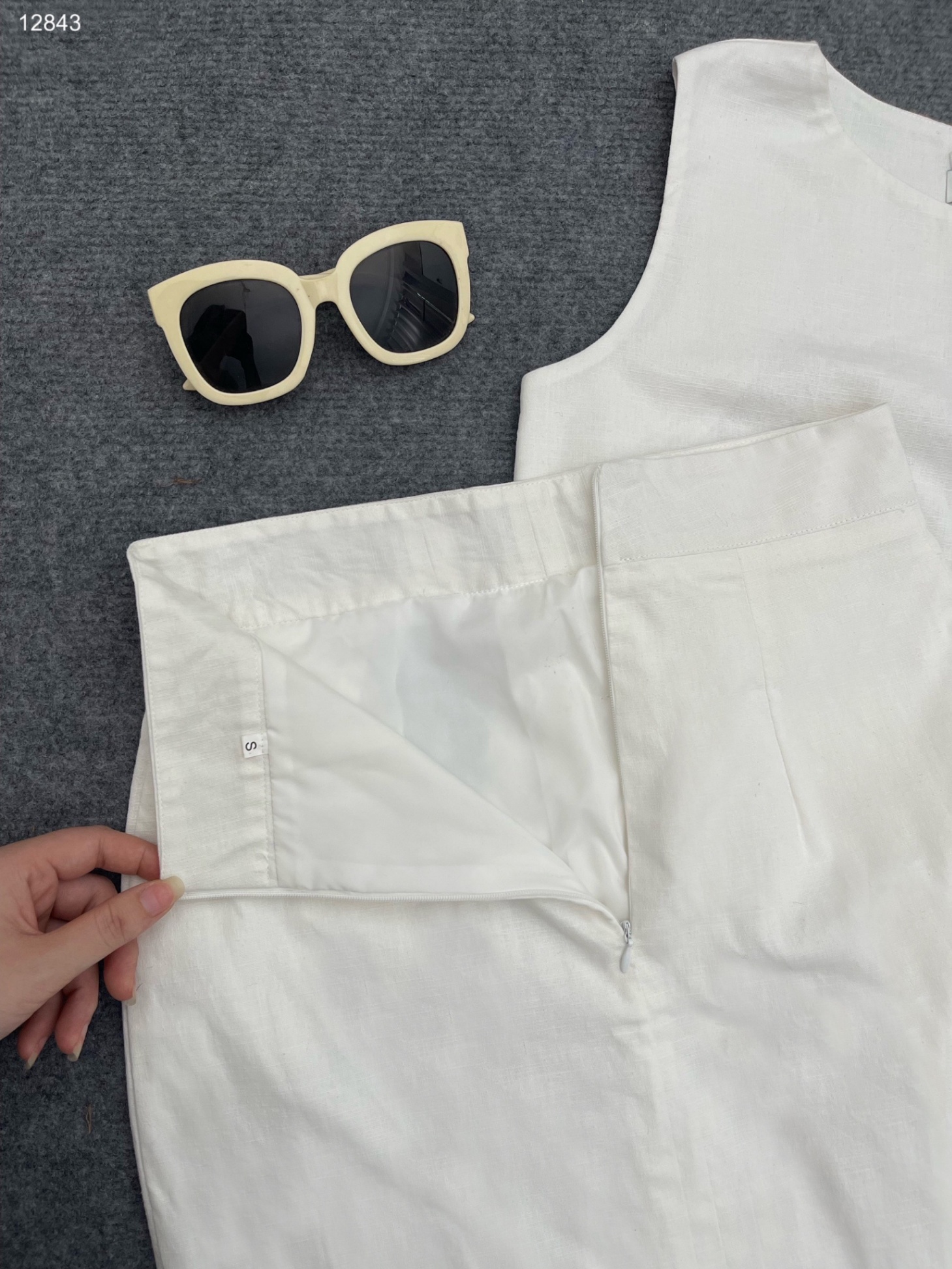 Set áo croptop ,chân váy suông