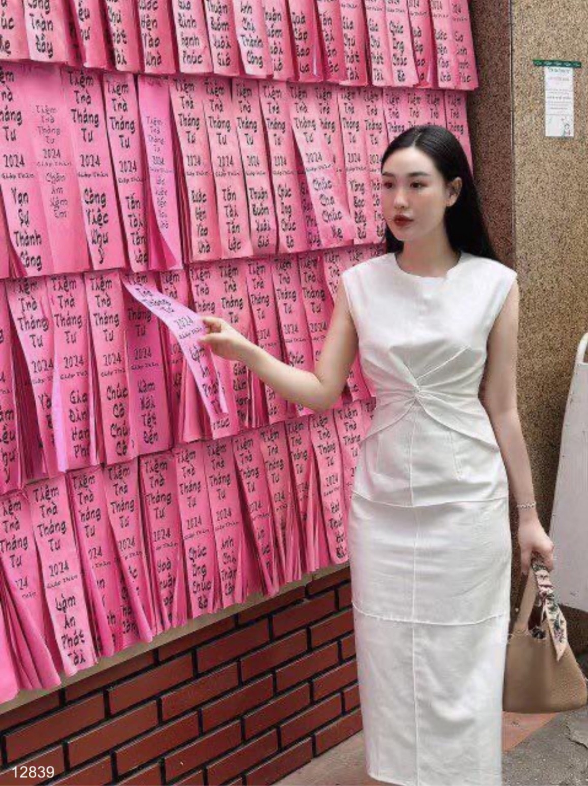 Váy suông chất đũi
