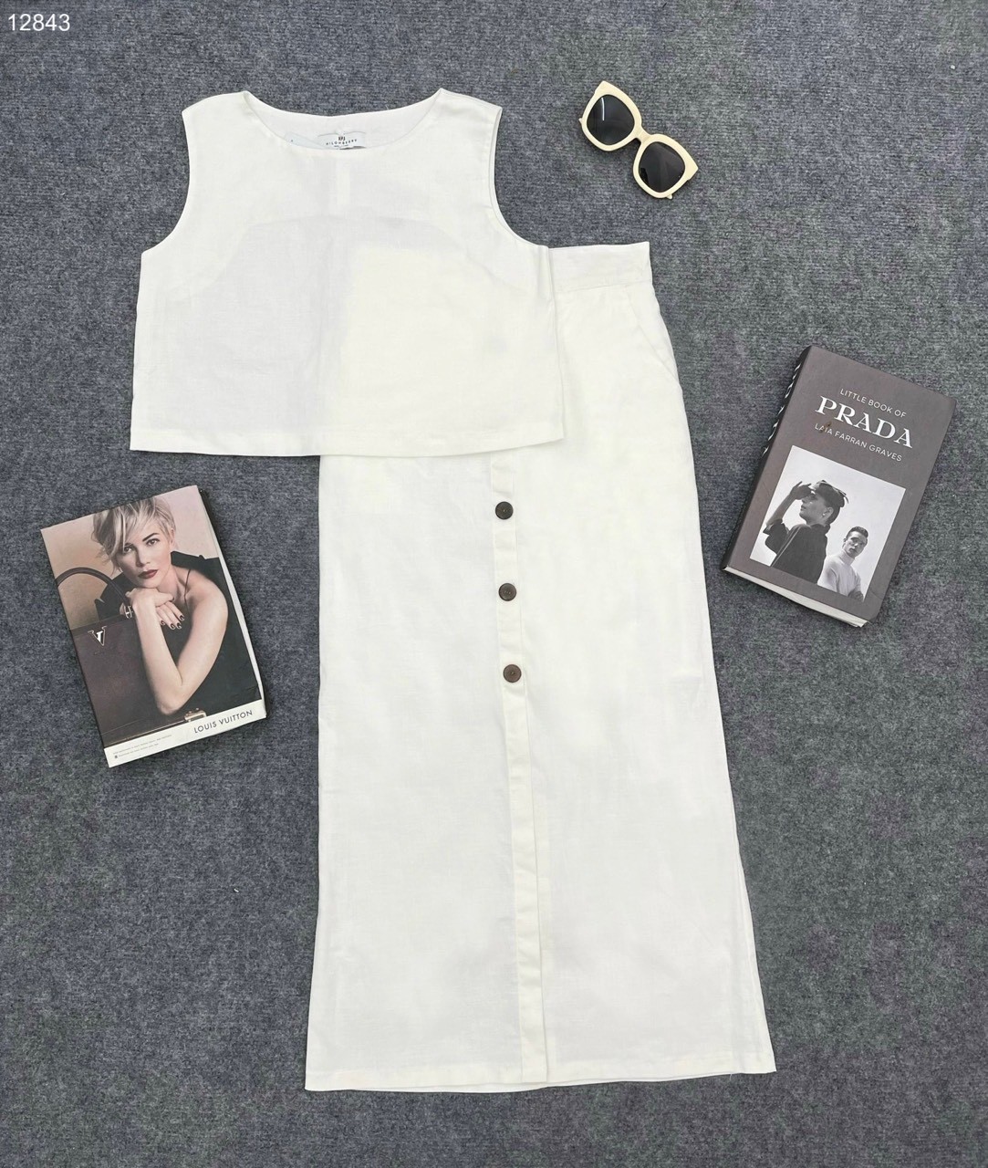 Set áo croptop ,chân váy suông