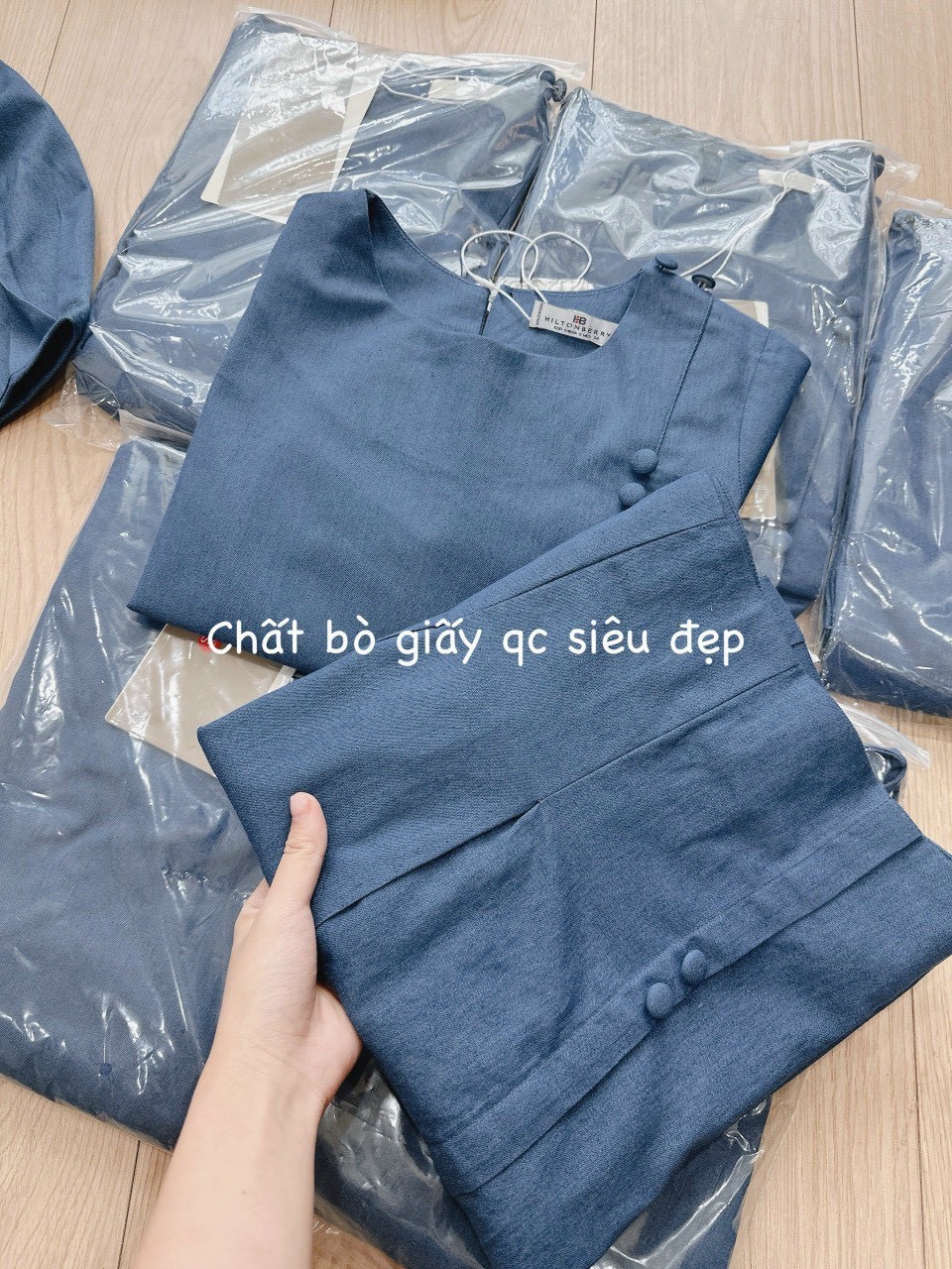Set bò giấy kiểu áo ctotop chạm cạp chân váy