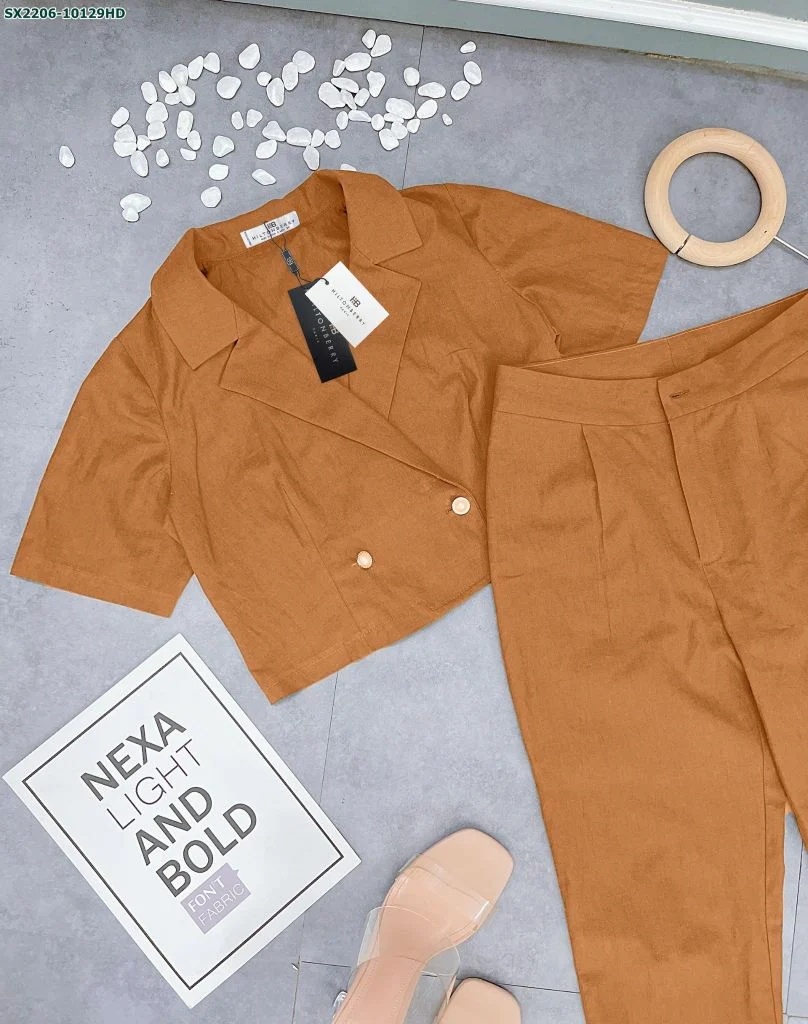 Set áo croptop cổ bẻ quần baggy