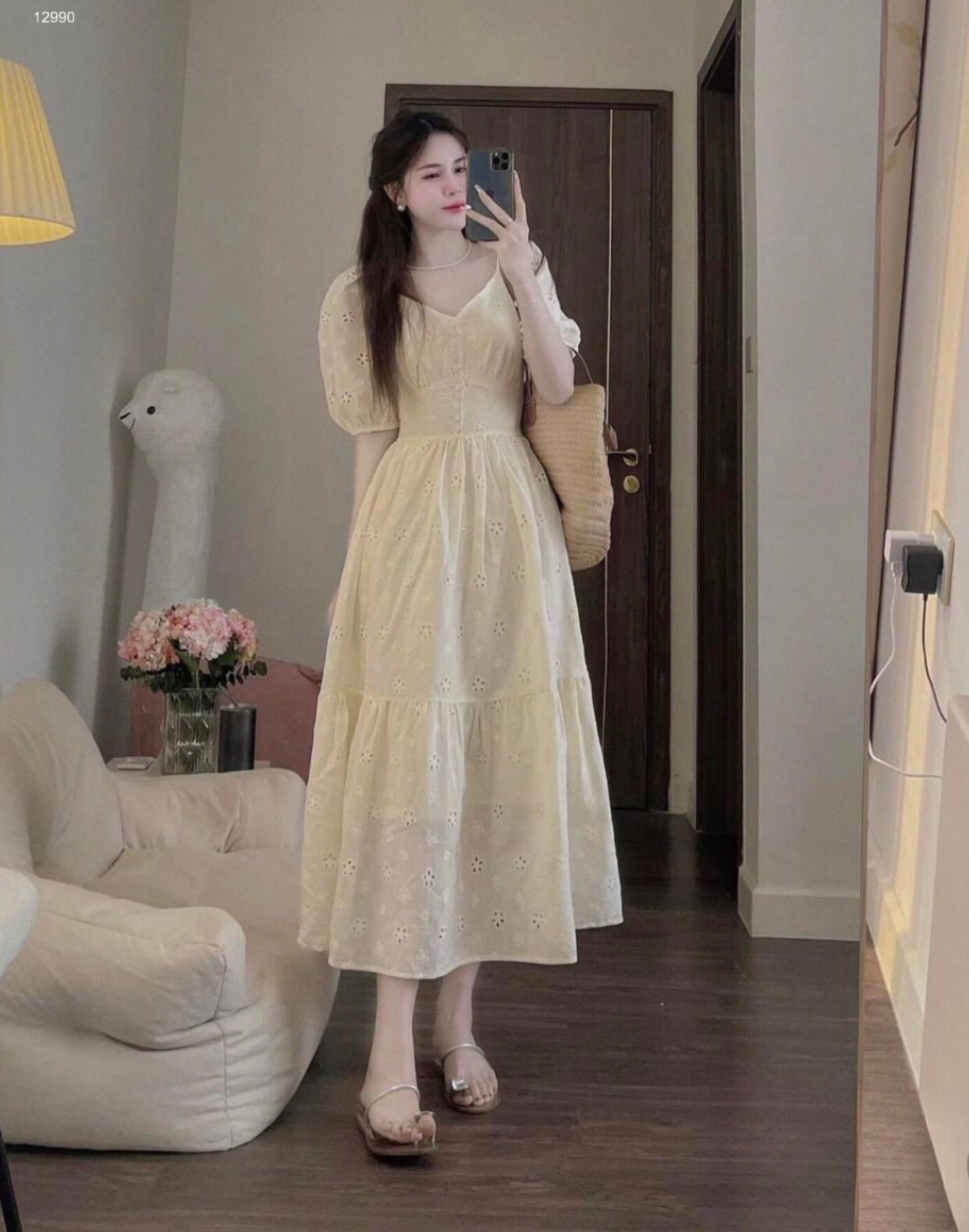 Đầm váy cổ V dáng xoè