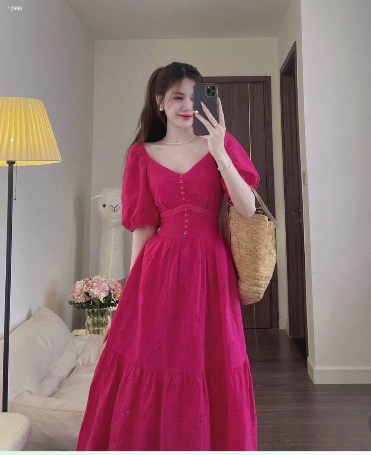 Đầm váy cổ V dáng xoè