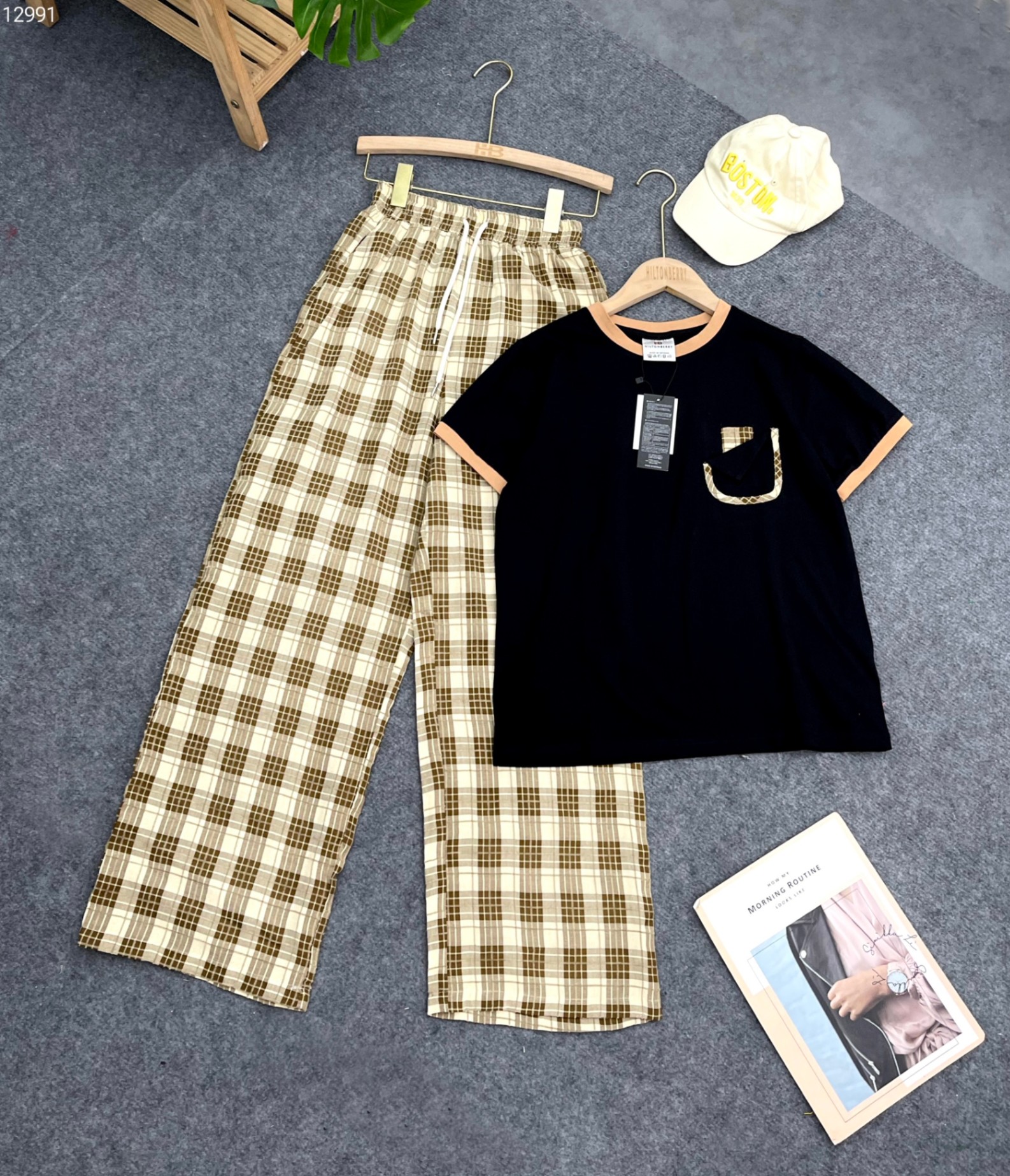 Bộ cotton phối tay + cổ quần kẻ