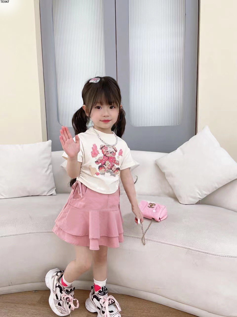 Bộ cotton bé gái in gấu sơn màu