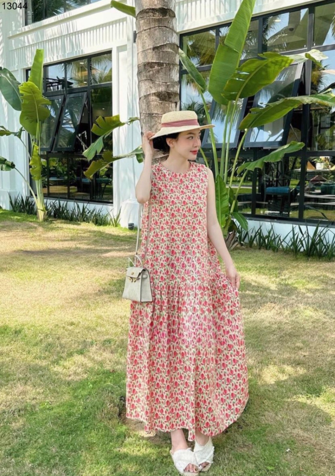 Đầm váy cổ tròn dáng suông