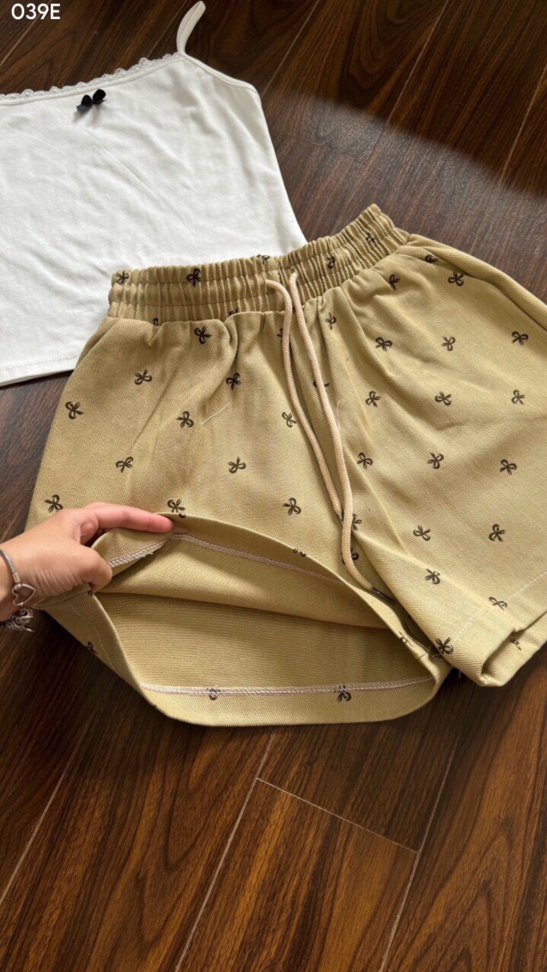 Quần short kaki nơ