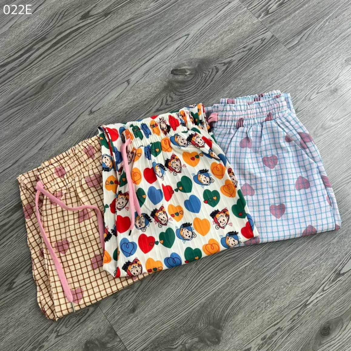 Quần baggy họa tiết