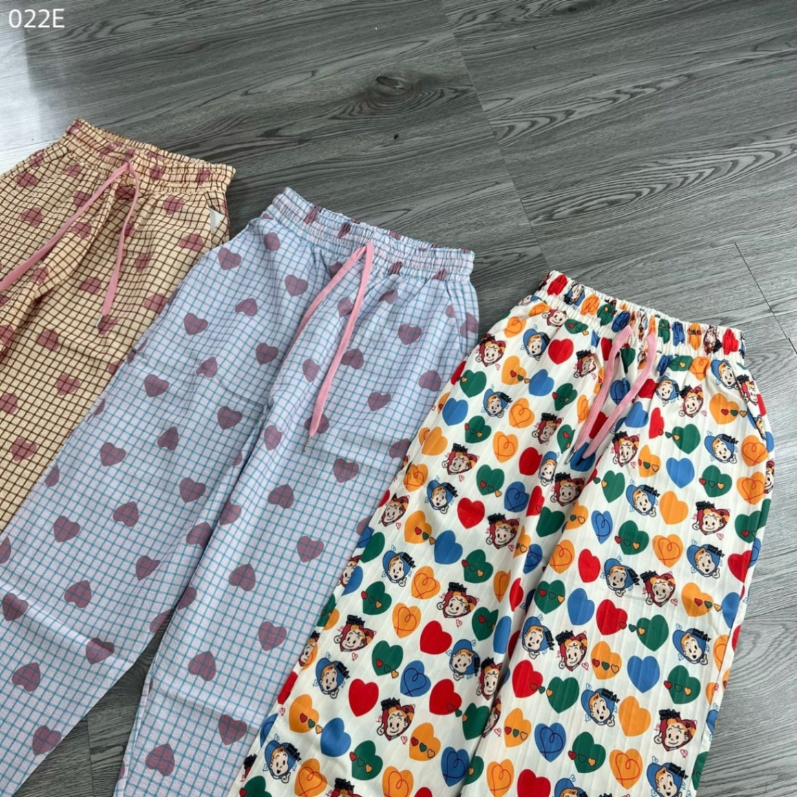 Quần baggy họa tiết