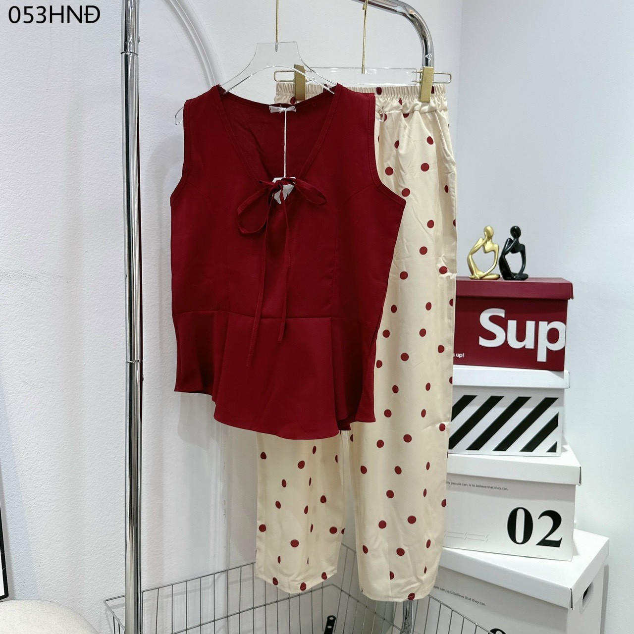 Set áo đô mix quần chấm bi