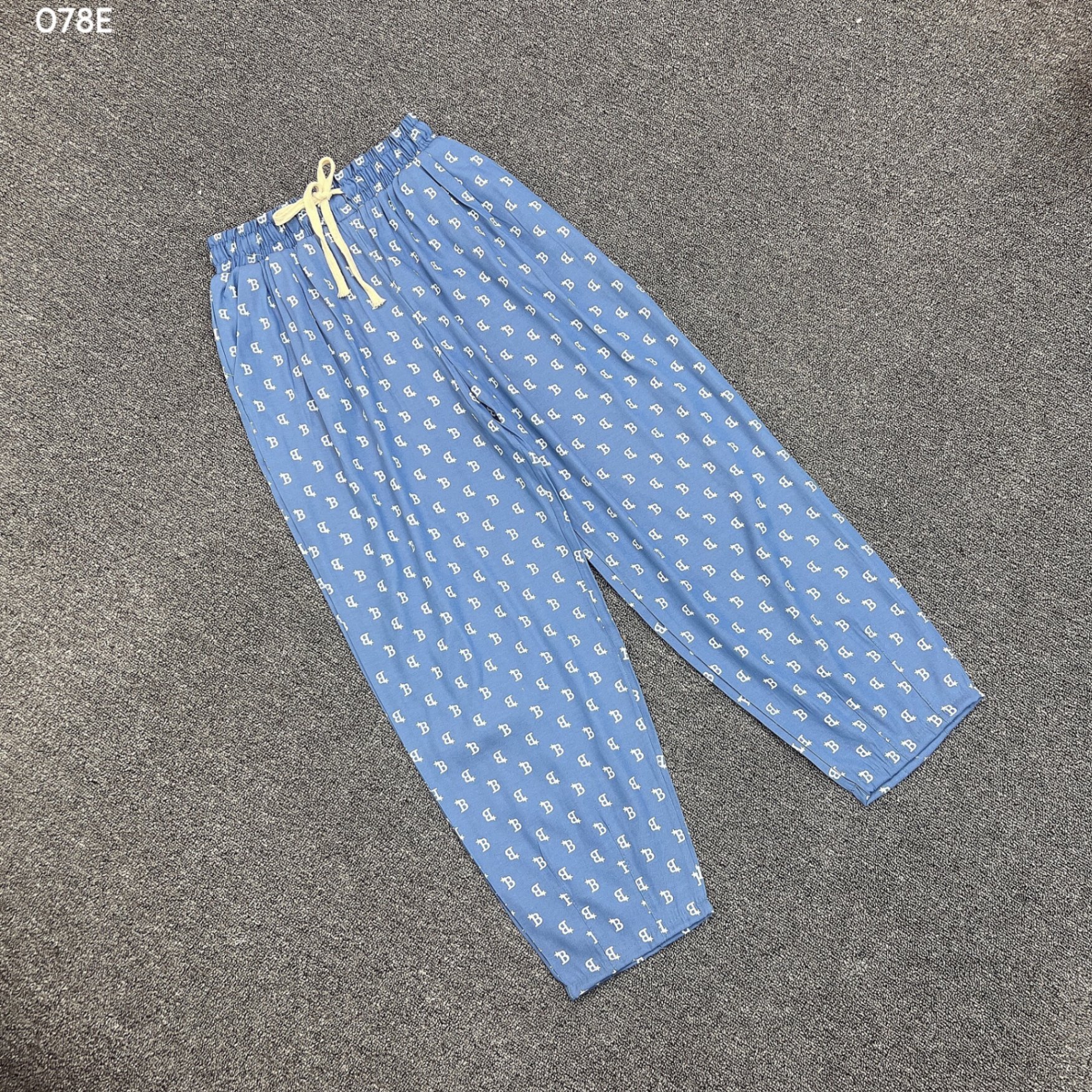 Quần jean giấy baggy