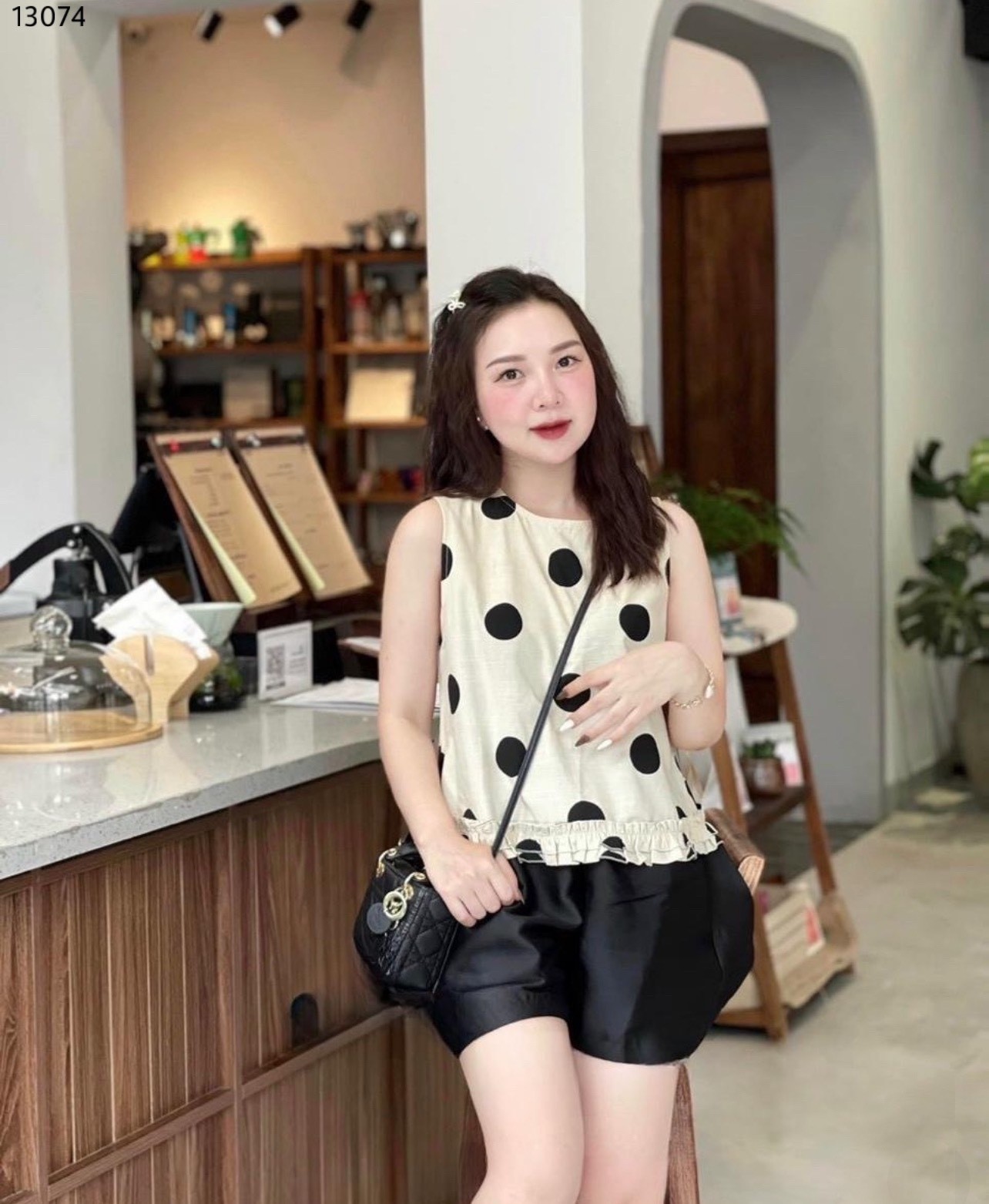 áo sát nách chấm bi