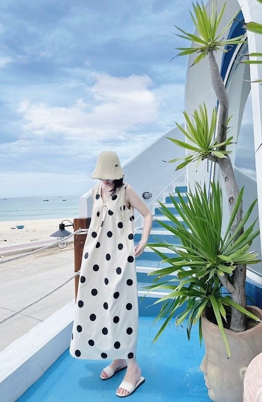 Đầm họa tiết chấm bi