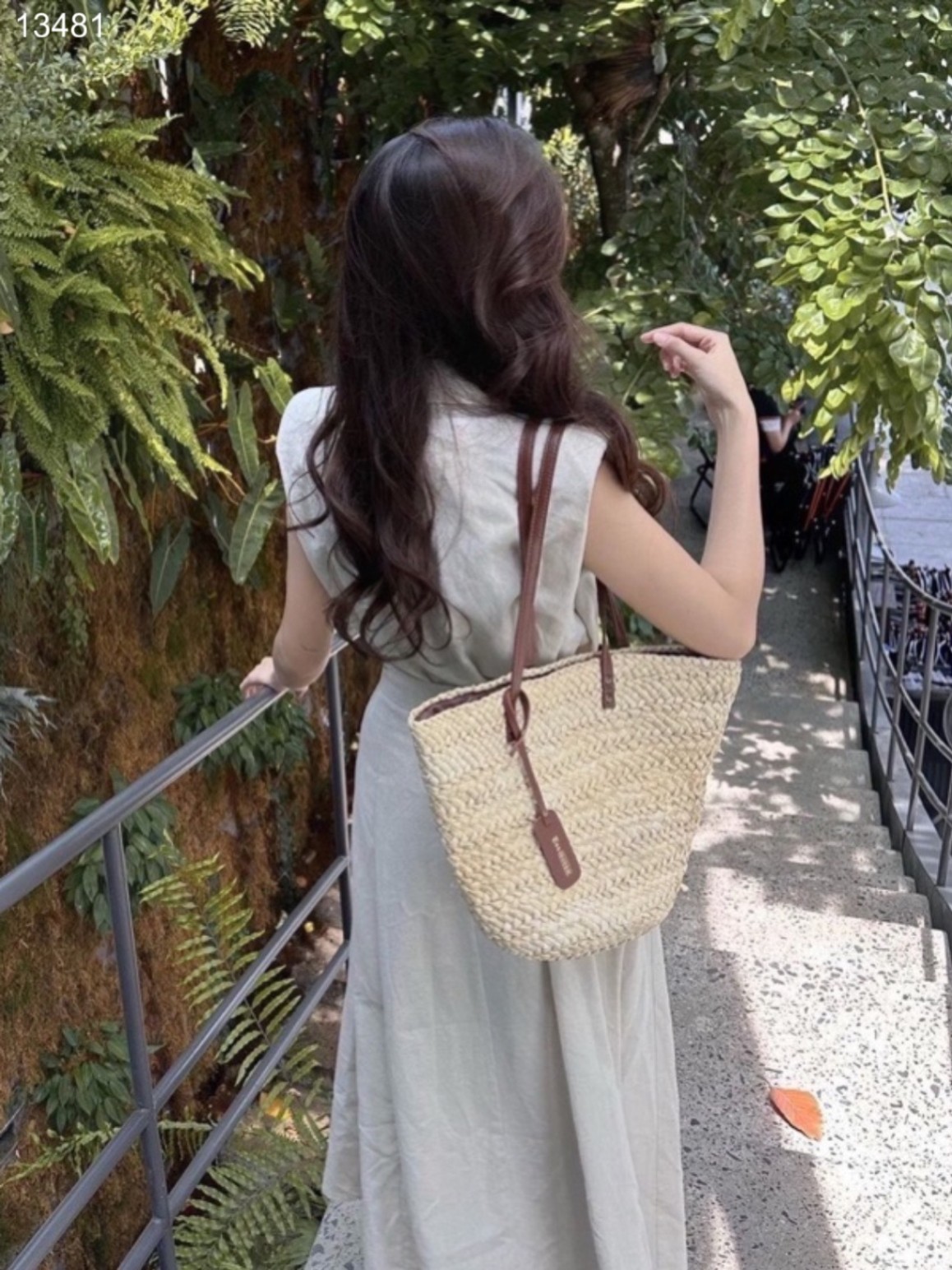 Set linen cổ Đức kèm chân váy dáng dài