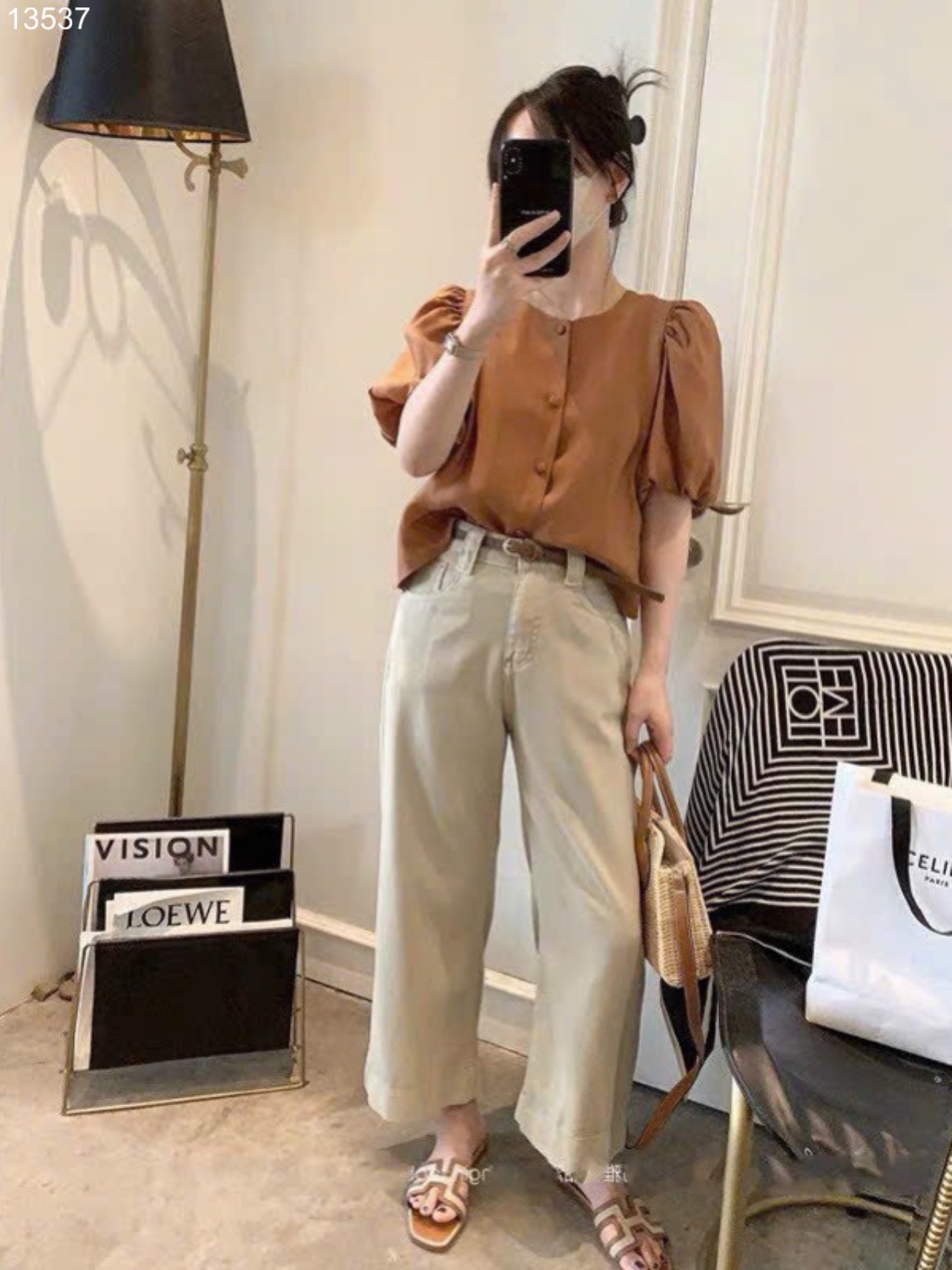 Áo sơ mi kiểu nữ cổ tròn tay phồng