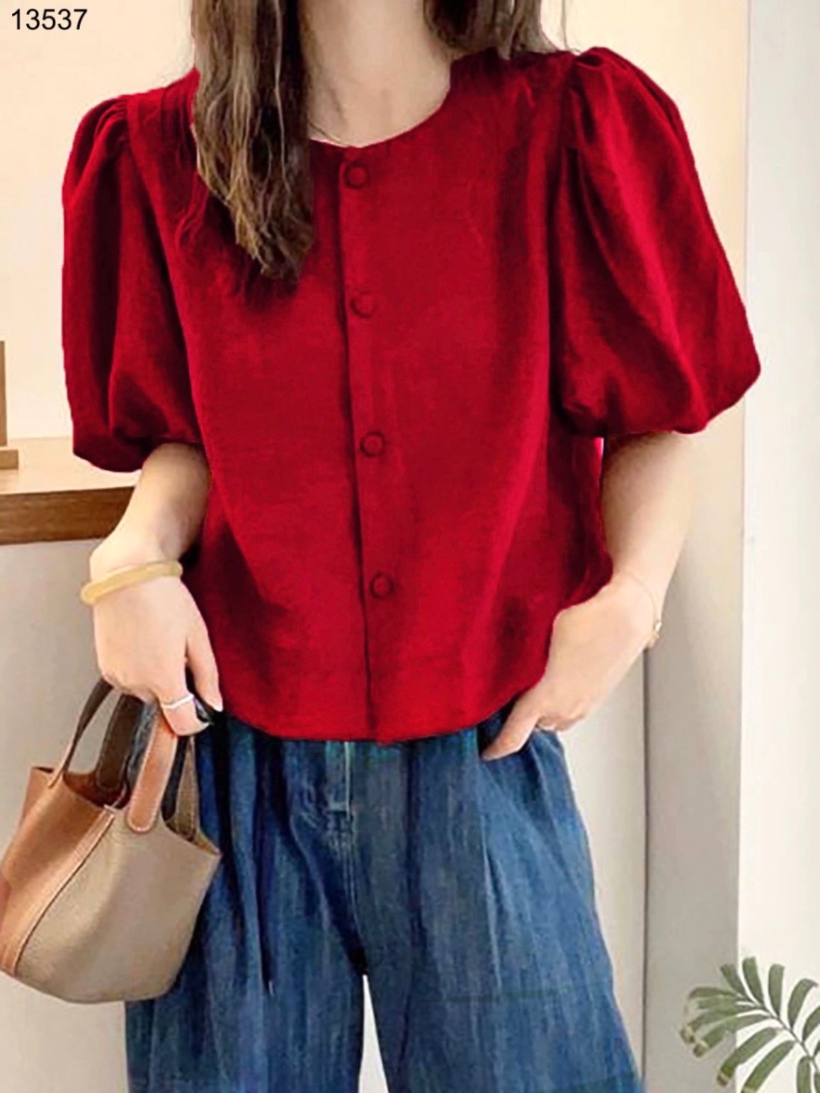 Áo sơ mi kiểu nữ cổ tròn tay phồng