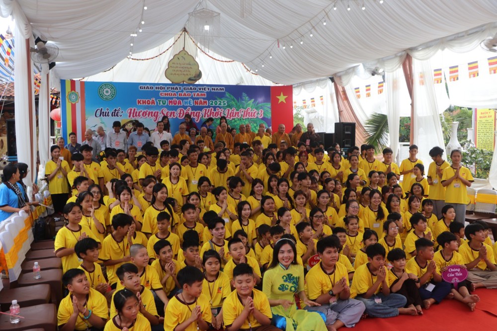 Bến Tre: Chùa Bảo Tâm khai mạc khóa tu mùa hè “Hương Sen Đồng khởi lần 3” dành cho các em thanh thiếu niên năm 2025