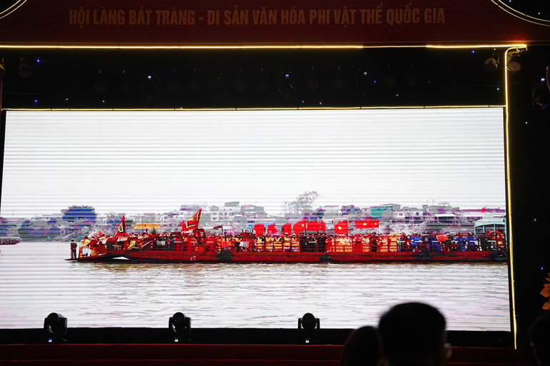 Cong-bo-le-hoi-lang-Bat-Trang-la-Di-san-van-hoa-phi-vat-the-quoc-gia_484022848-9815909375086892-3149862813910822972-n-4199-9891.jpg
