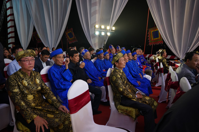 Cong-bo-le-hoi-lang-Bat-Trang-la-Di-san-van-hoa-phi-vat-the-quoc-gia_484285783-9815913371753159-7397647124987529172-n-4172-3009.jpg