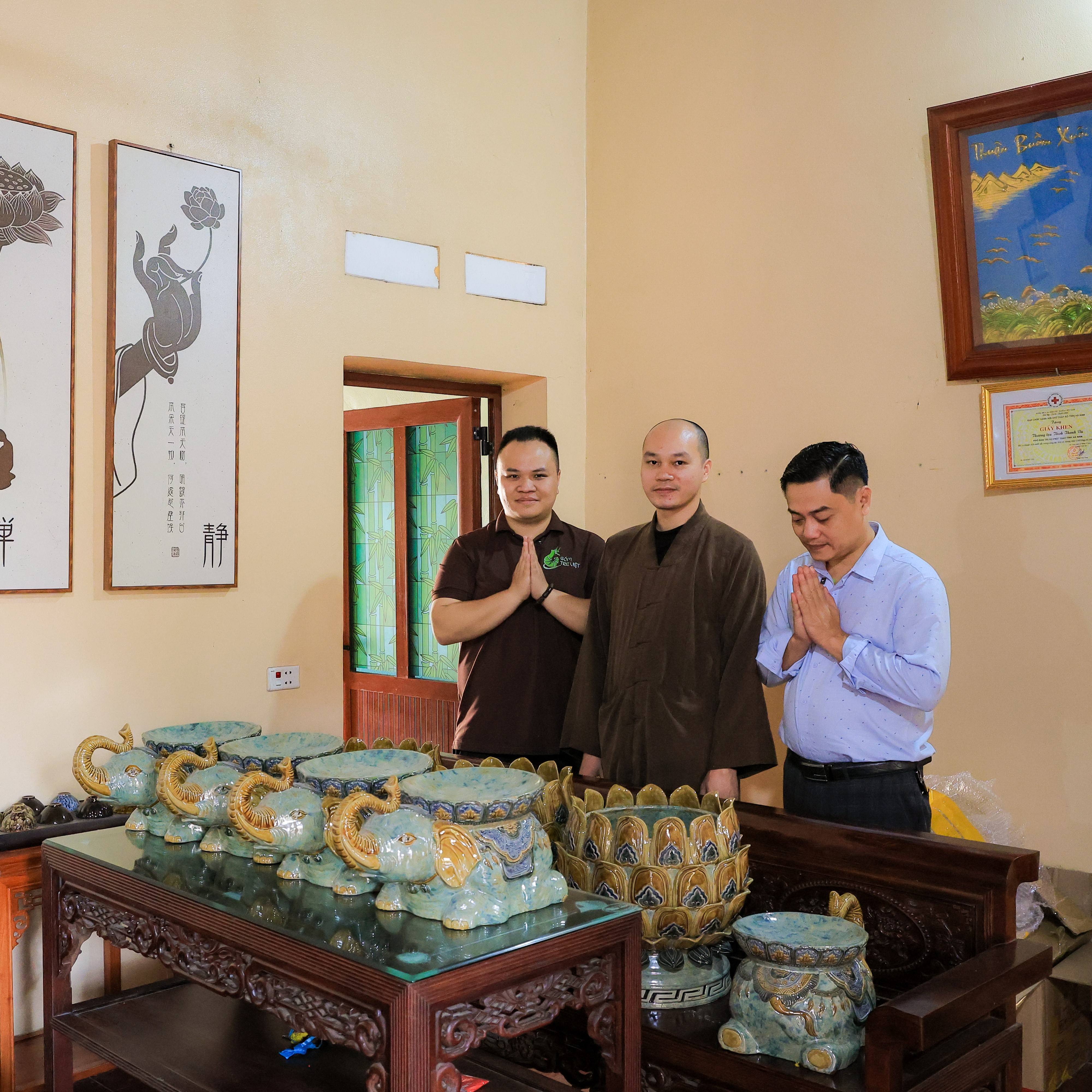 Gốm Tre Việt bàn giao bộ 