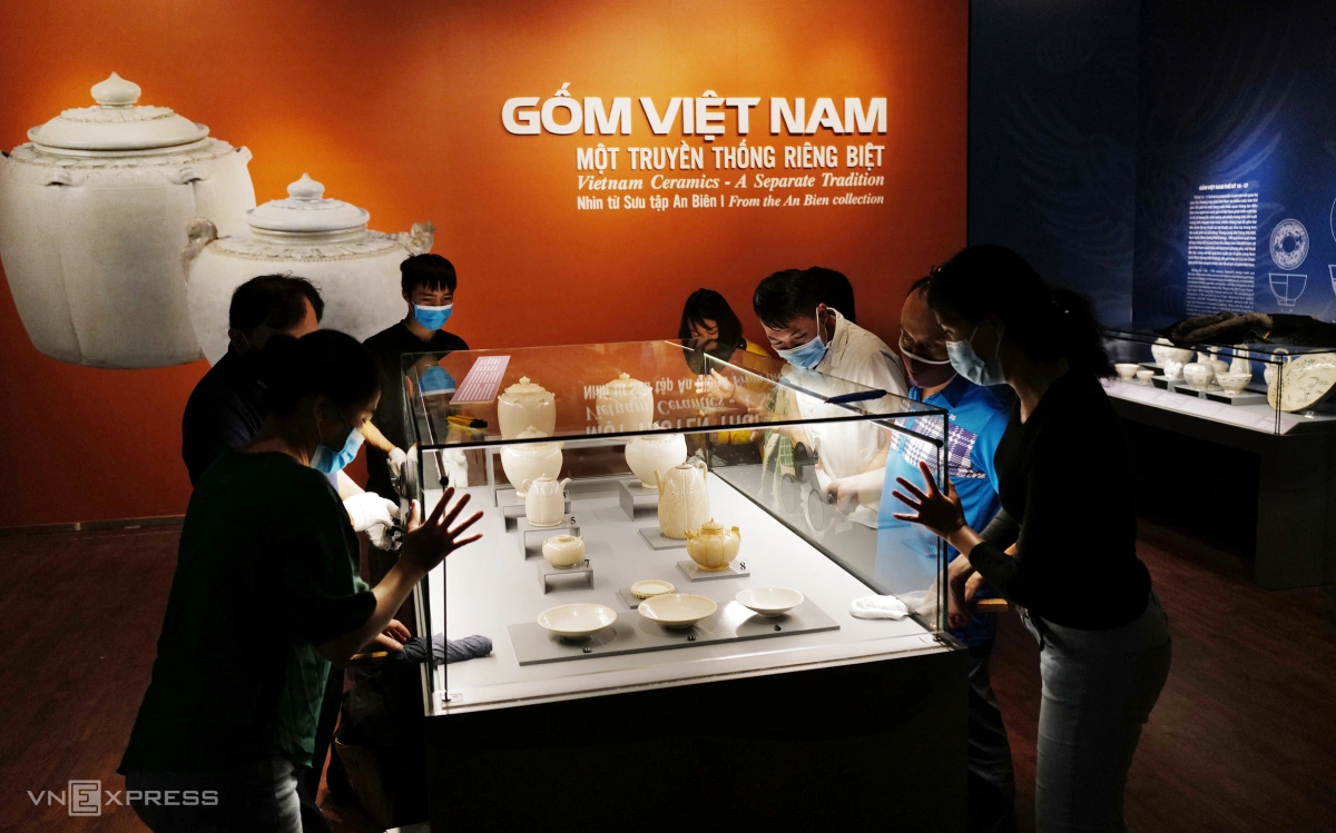 Hien-vat-dac-sac-trong-hanh-trinh-lich-su-gom-Viet-_1-JPG-1637136183.webp