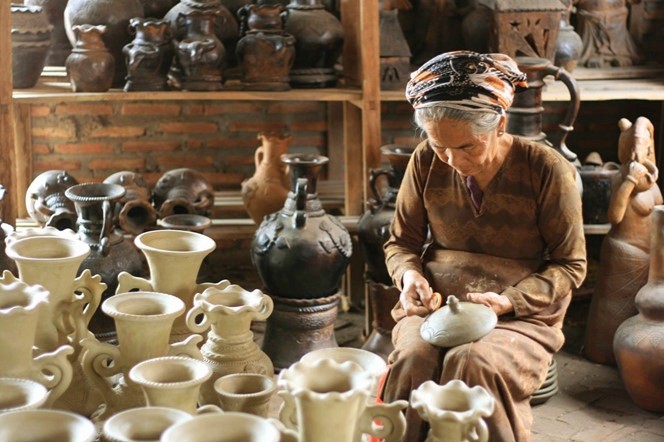 Làng gốm Chăm Bình Đức - Nơi lưu giữ hồn cốt văn hóa Chăm