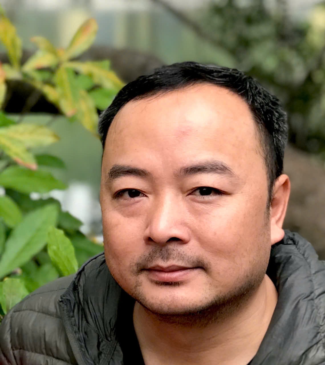 Hoạ sĩ Nguyễn Xuân Hoàng - Người say mê vẽ tranh Phật