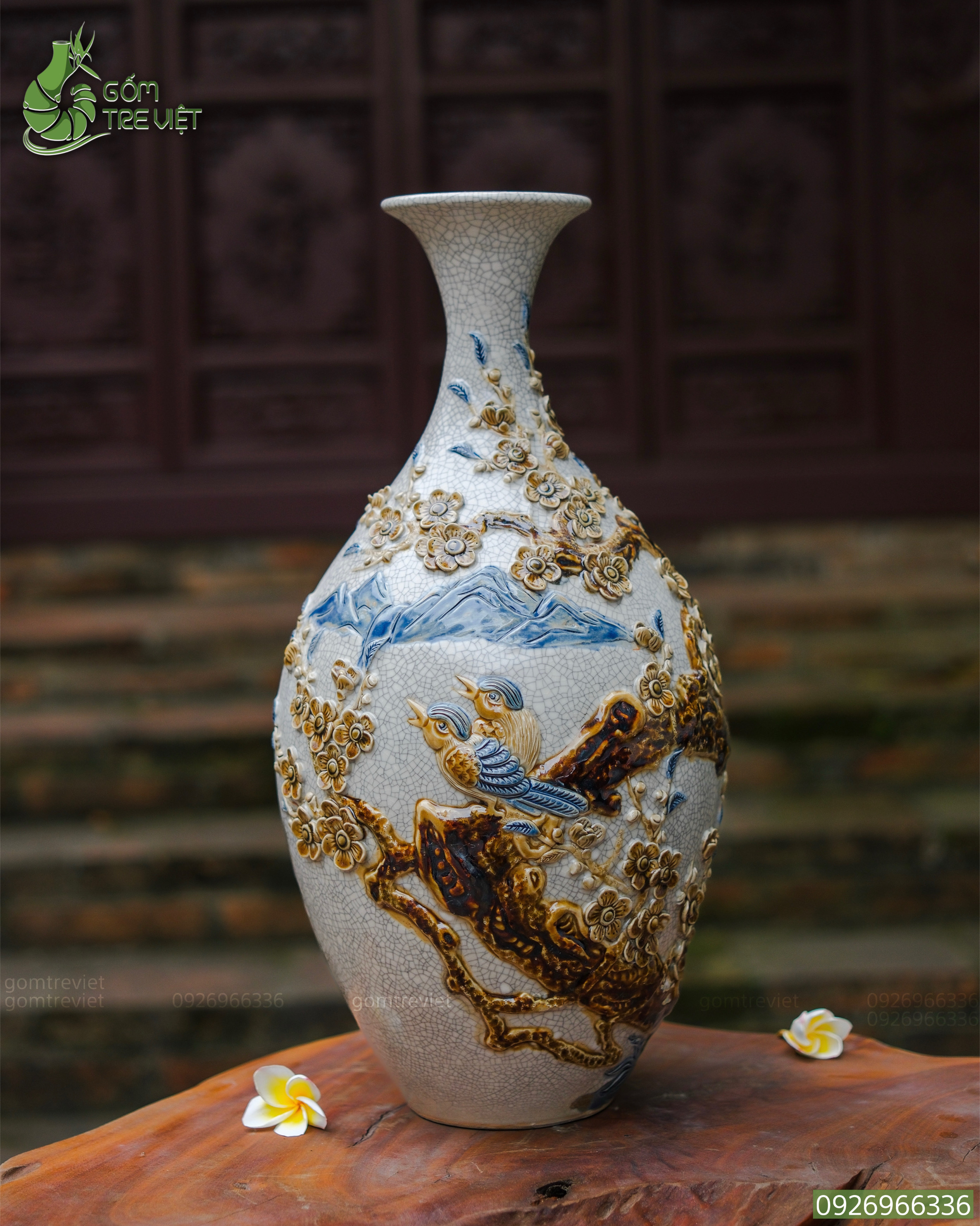 Tỳ bà men rạn cổ
