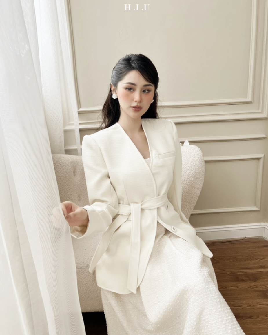 Áo blazer dạ tweet MADAM Cream HIU design