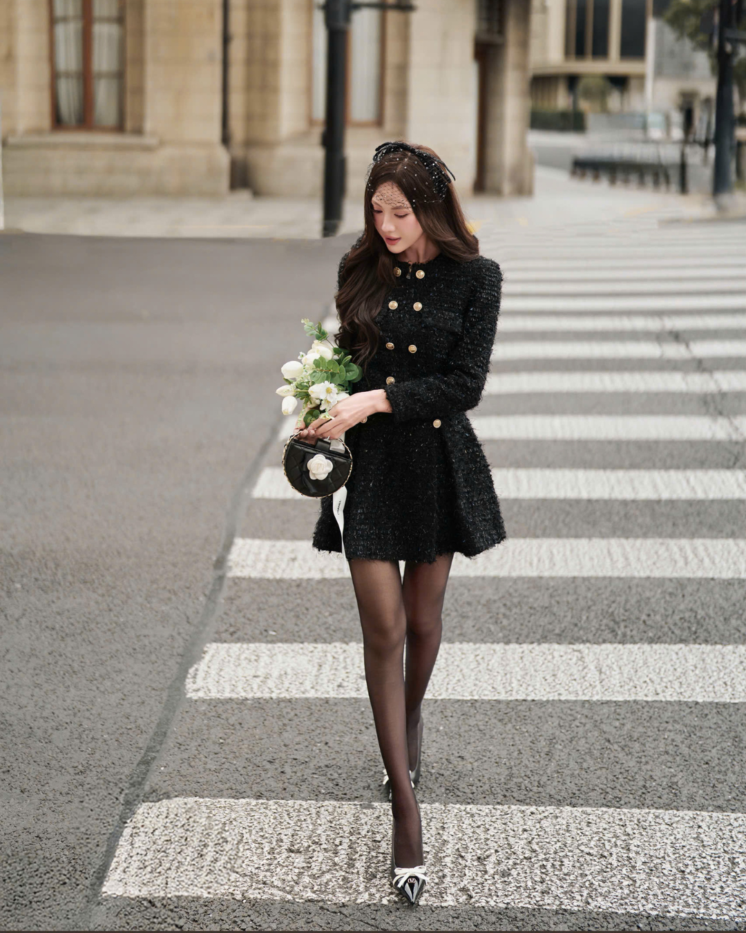 Áo khoác dạ croptop Cheri Top tweed đen vân nhũ HIU design