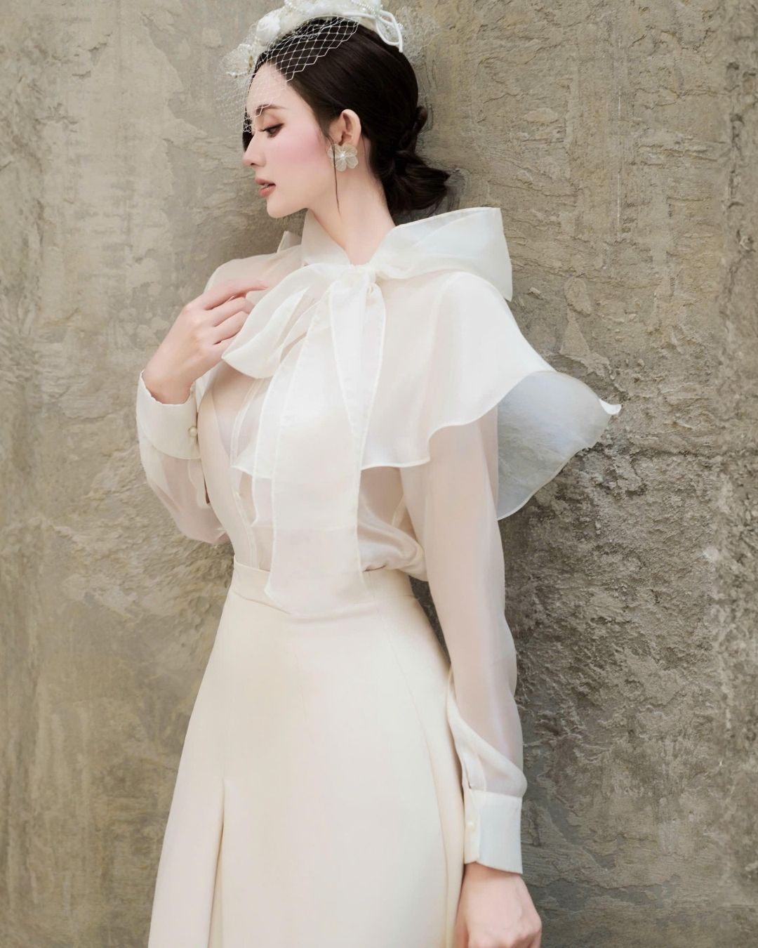 Áo sơ mi thiết kế Voan tơ Glori top 1 lớp vải voan tơ ánh kem HIU design