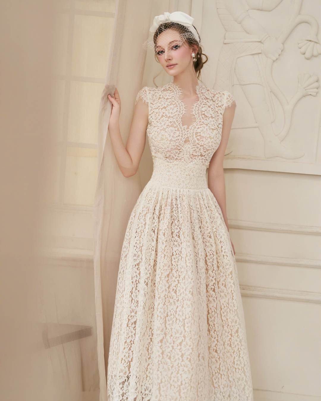 Set áo ren dáng croptop Sia Top kèm chân váy ren dáng midi 2 lớp Sia HIU design