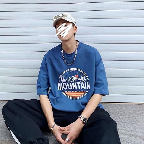 Áo phông oversize mountain - item siêu hot hiện nay
