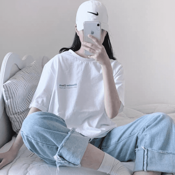 Một chiếc áo phù hợp sẽ giúp bạn trông xinh đẹp hơn