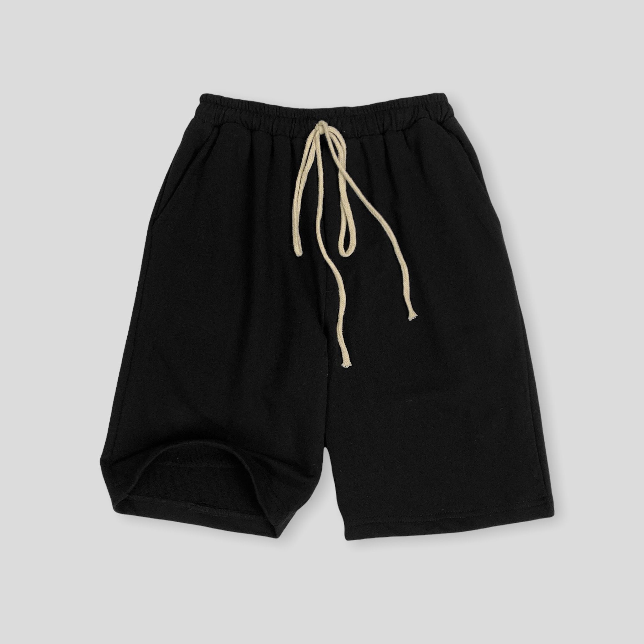 Quần Short Da Cá - Đen - M