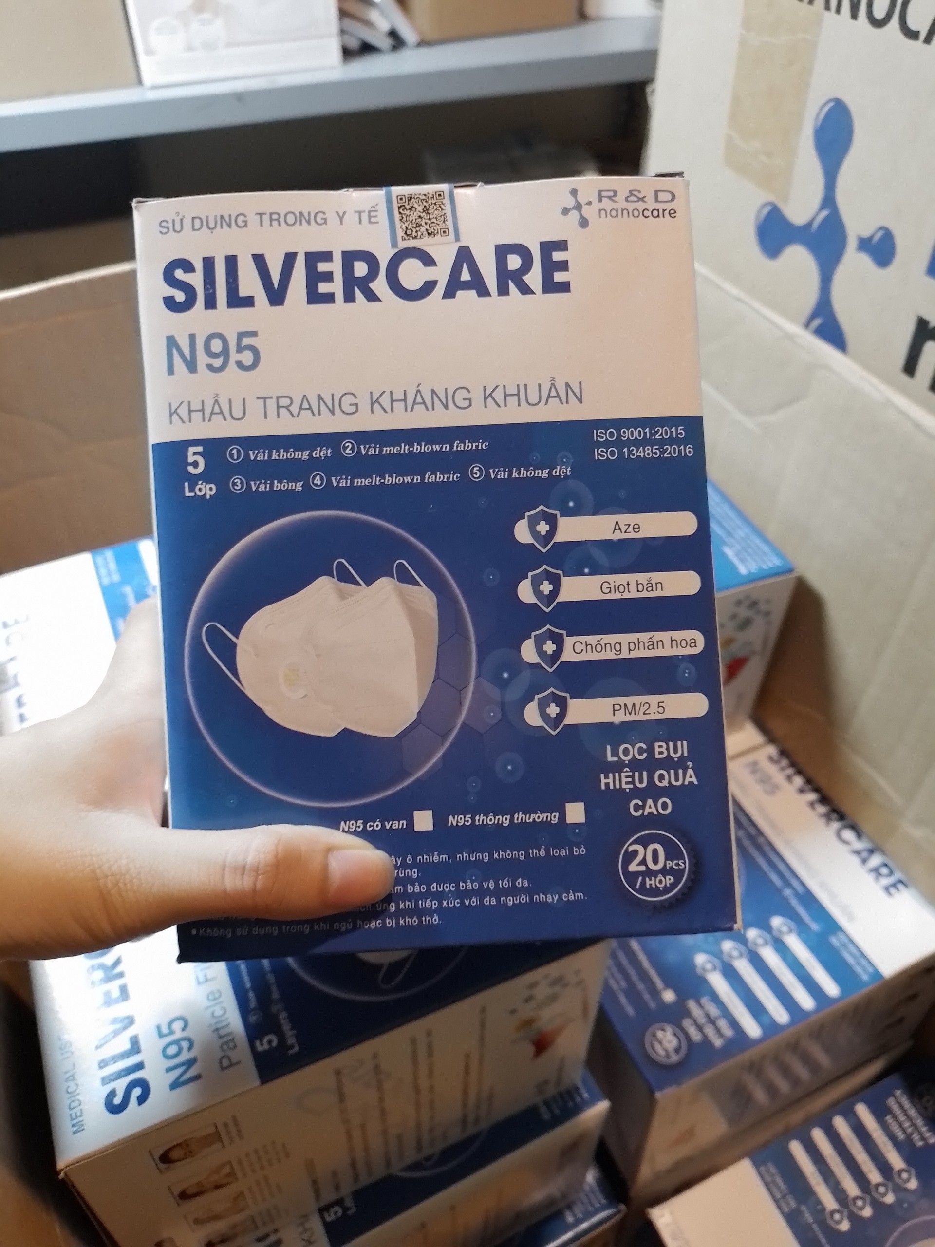 Khẩu trang N95, Silvercare, có van (1Hộp=20 cái)