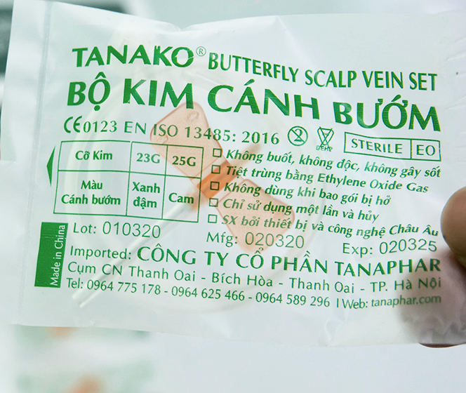 Bộ kim cánh bướm 25G Tanako (Hộp=100 cái)