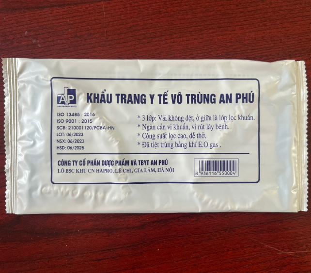 Khẩu trang y tế An Phú 3 lớp màu xanh ( Túi = 1 chiếc , Hộp = 50 túi)