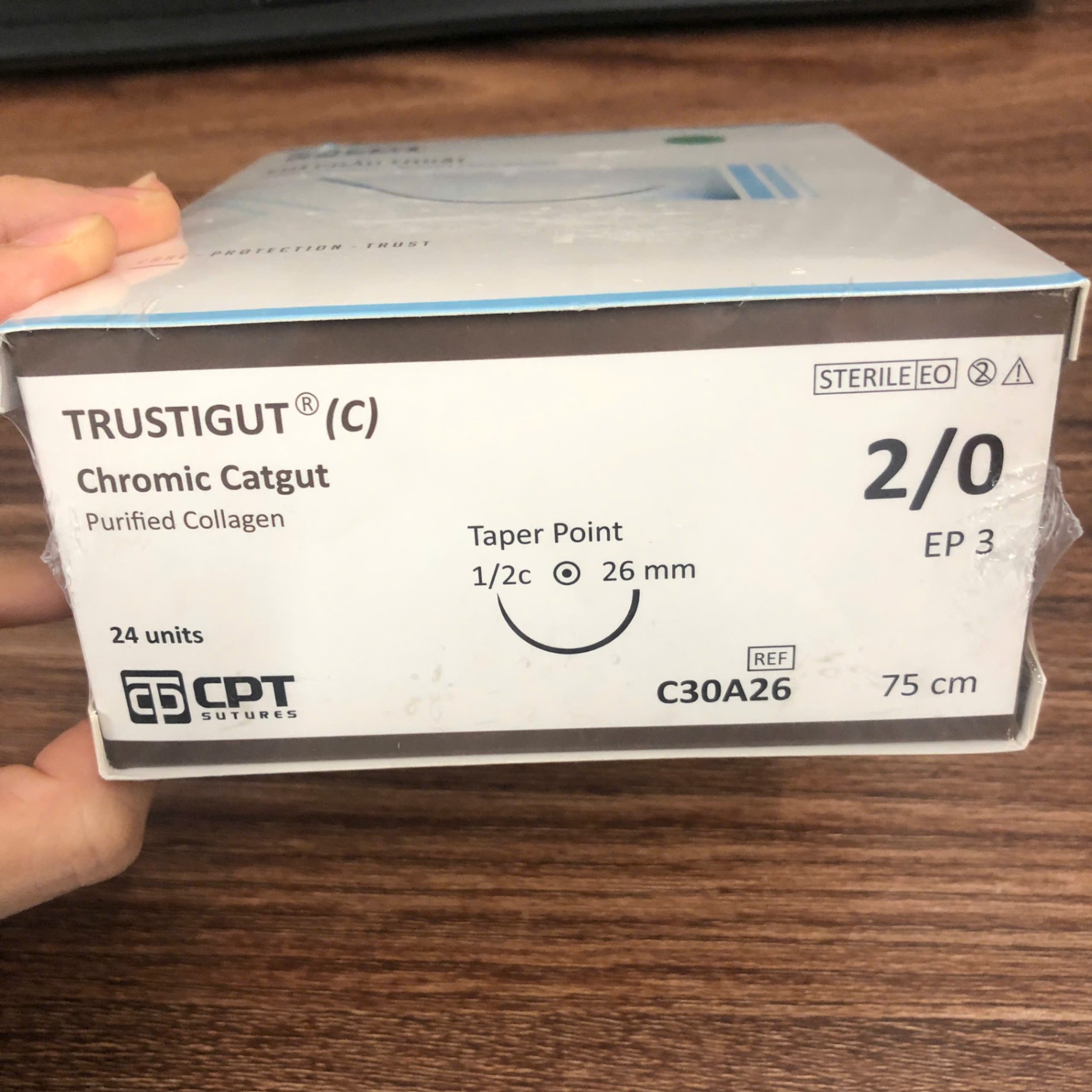 Chỉ catgut chromic Trustigut  Catgut C30A26 = Số 2/0 (Hộp = 24 sợi)