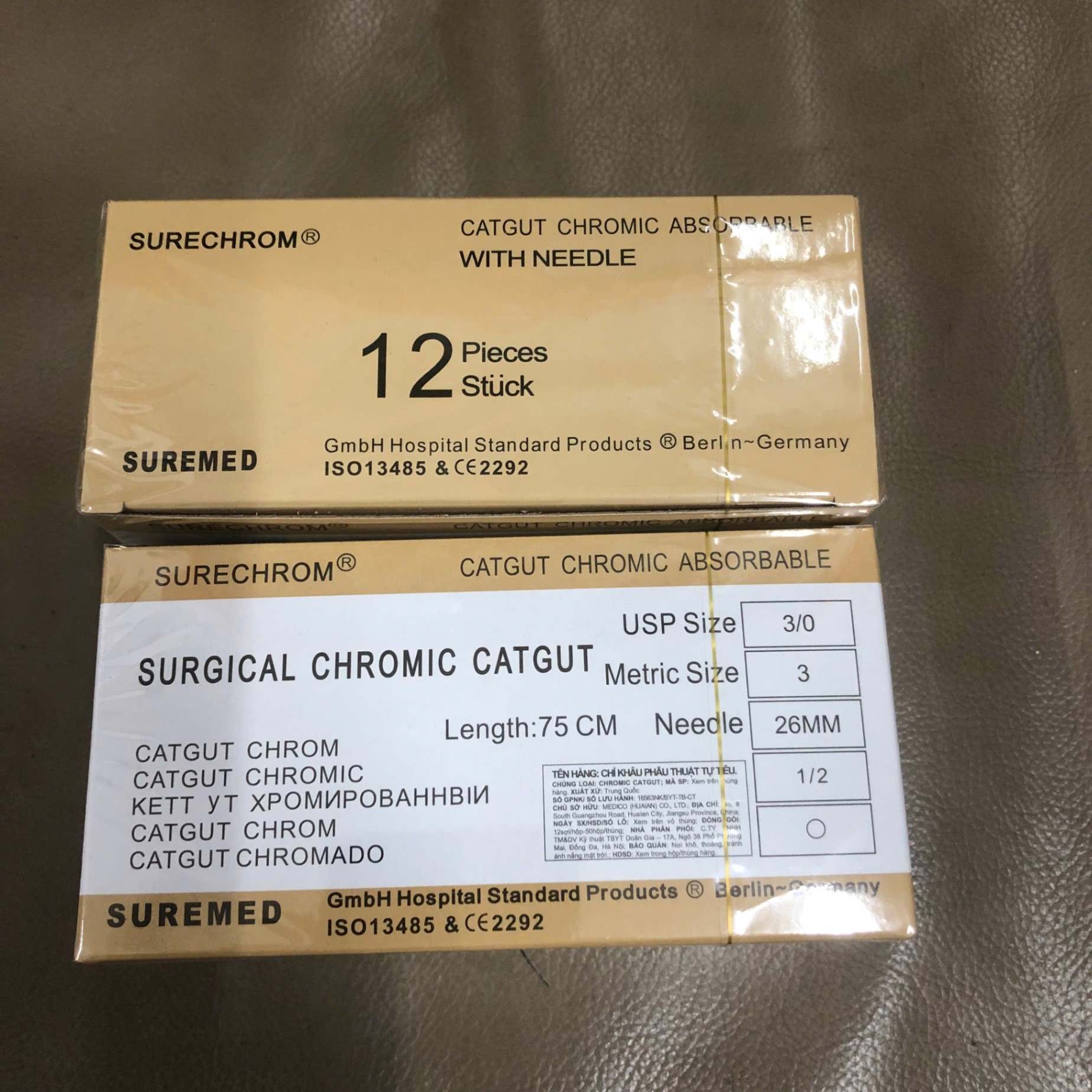 Chỉ khâu phẫu thuật tự tiêu liền kim vô trùng Catgut Chromic (Hộp=12 sợi)