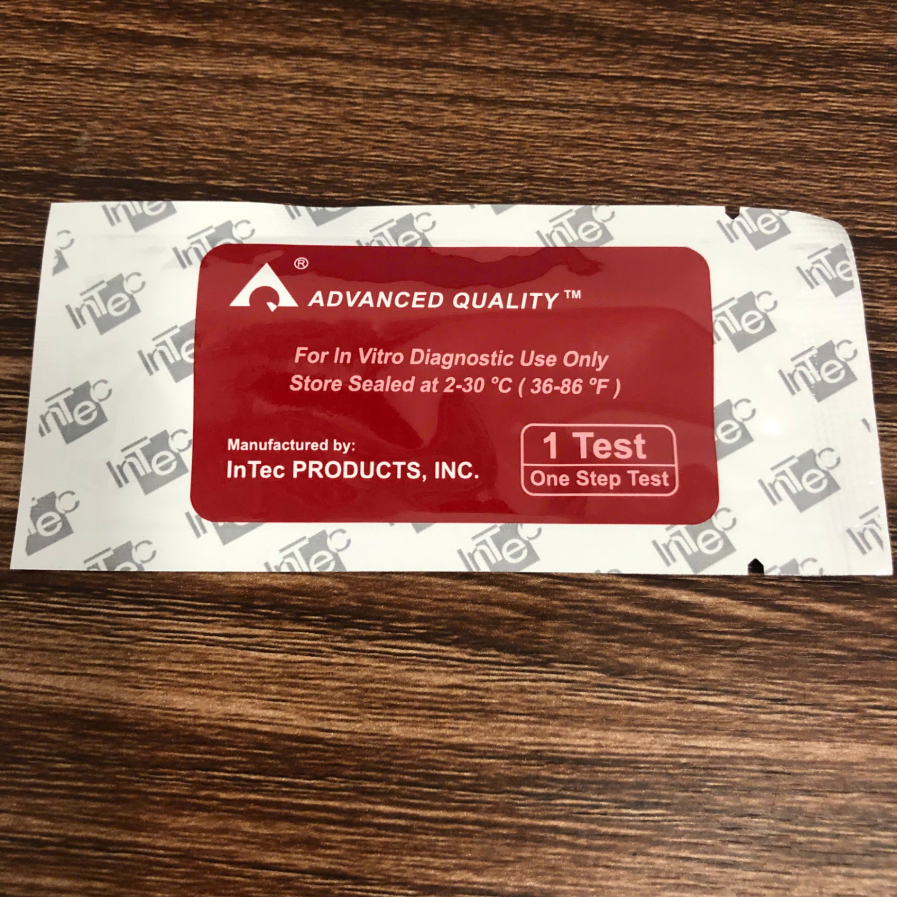 Test nhanh kháng thể đối với kháng nguyên Giang Mai Syphilis InTec TQ (Hộp=50 test)