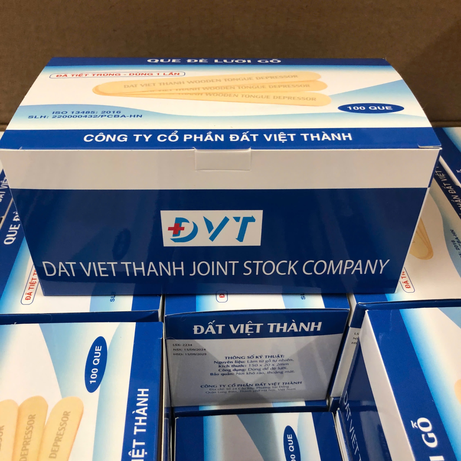Que đè lưỡi gỗ, Đất Việt Thành, Việt nam (Hộp=100 cái)