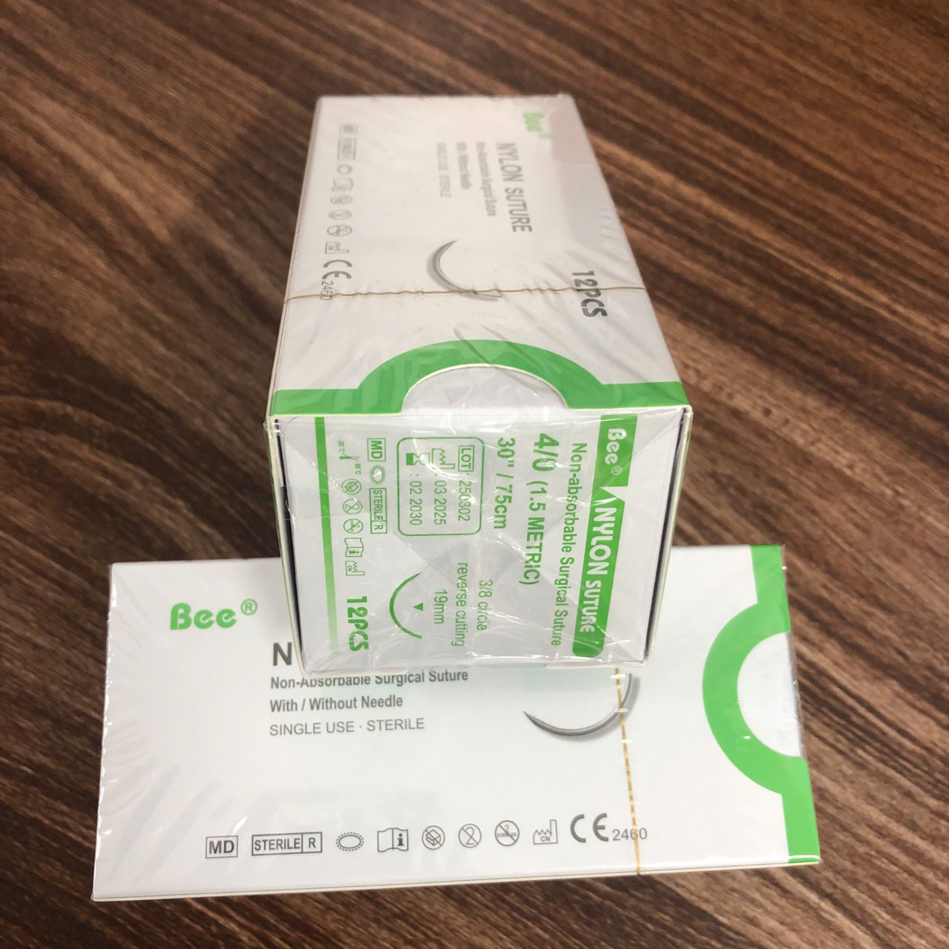 Chỉ không tan đơn sơị polyamide 4/0, Huaiyin Medical Instruments Co., Ltd (Hộp =12 sợi
Thùng=600 sợi )