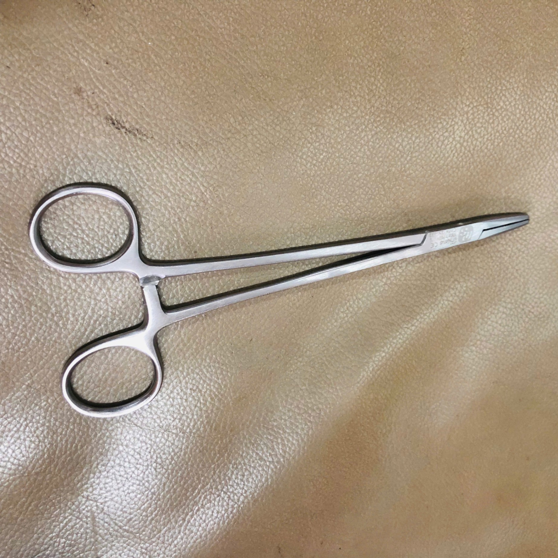Kìm mang kim 18cm, Prime Tech Surgico; Pakistan (Túi =1 cái)