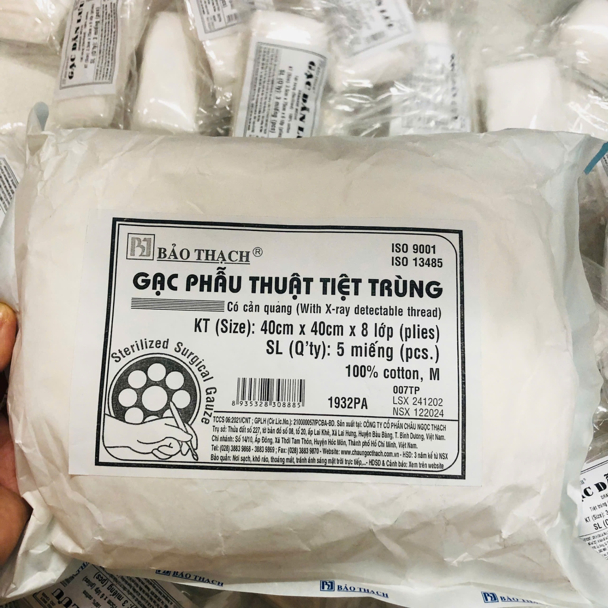 Gạc phẫu thuật 40 x 40cm x 8 lớp, Bảo Thạch Việt Nam (Gói=5 miếng)