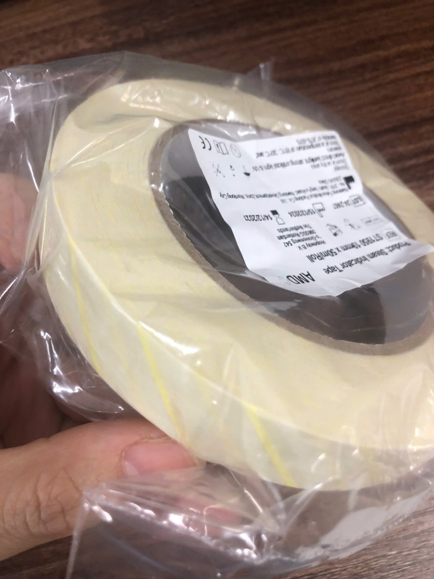 Băng keo chỉ thị nhiệt dùng trong y tế 19mmx50m, Nantong Pakion Medical Material, Trung Quốc (Túi =1 cuộn)