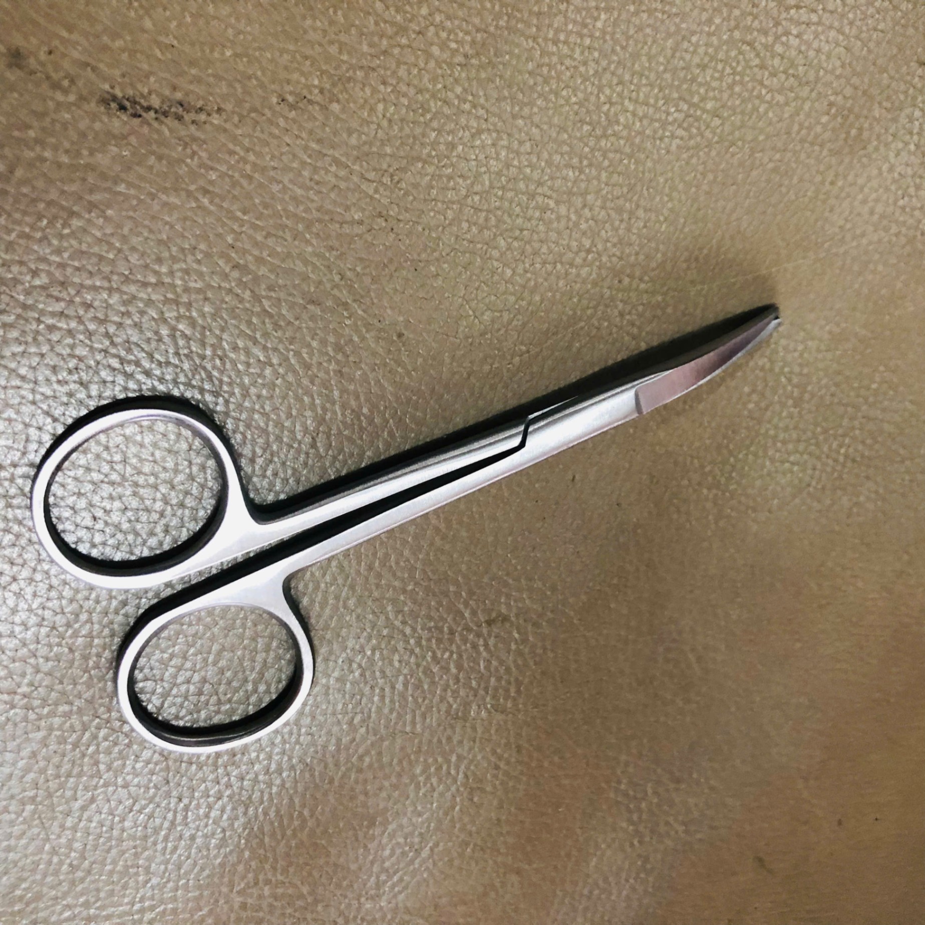 Kéo cong nhọn 12cm, Prime Tech Surgico; Pakistan (Túi =1 cái)