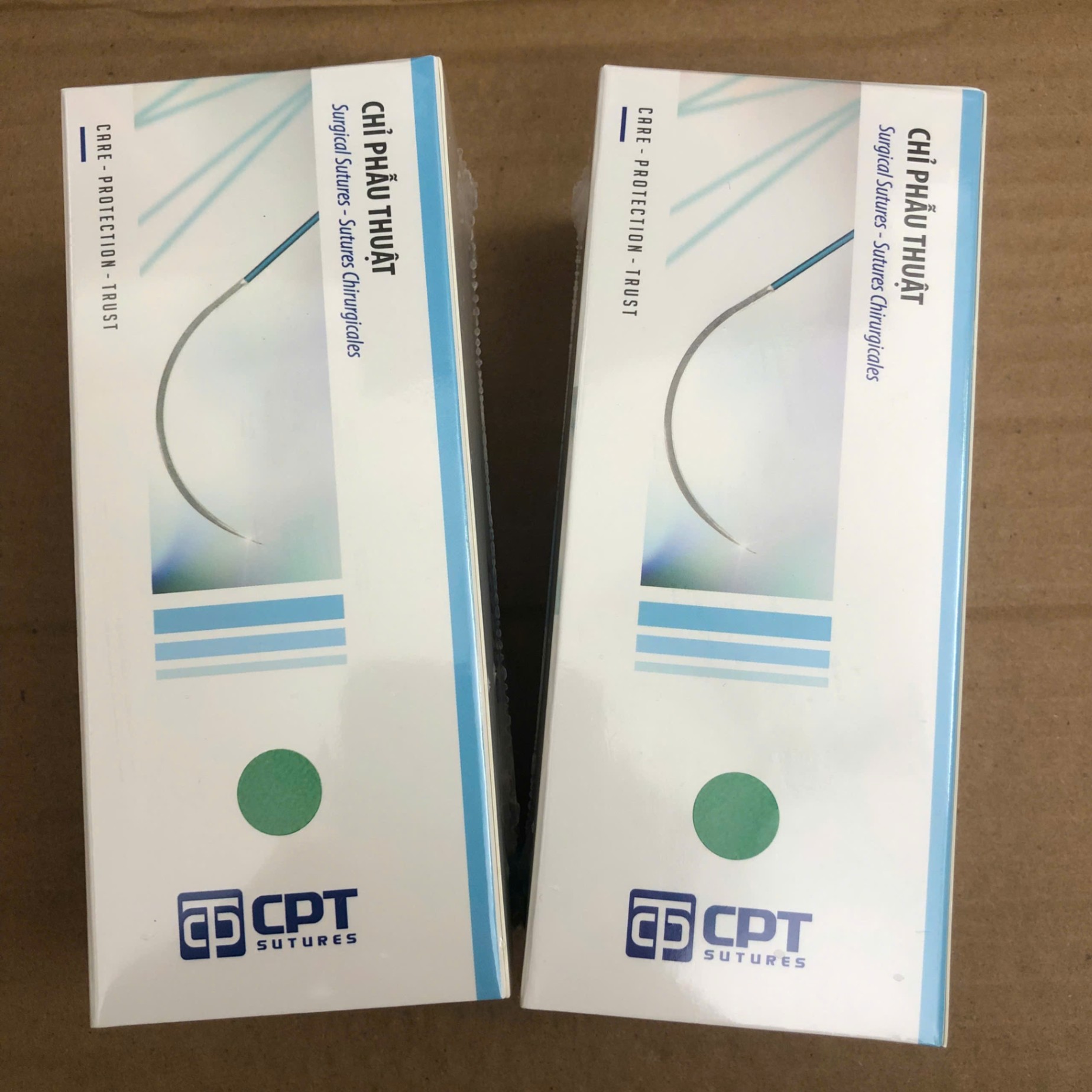 Chỉ Nylon số 6/0 M07E13 CPT, Việt Nam (Hộp = 12 sợi)