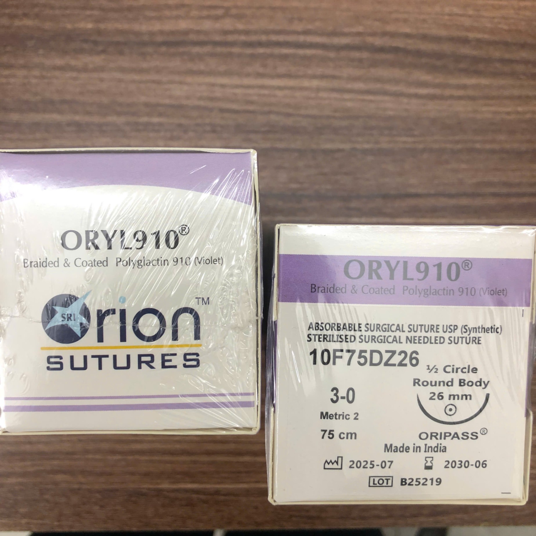 Chỉ Polyglactin 910 số 3/0 ORION SUTURES (INDIA) PRIVATE LIMITED, Ấn độ (Hộp = 12 sợi)